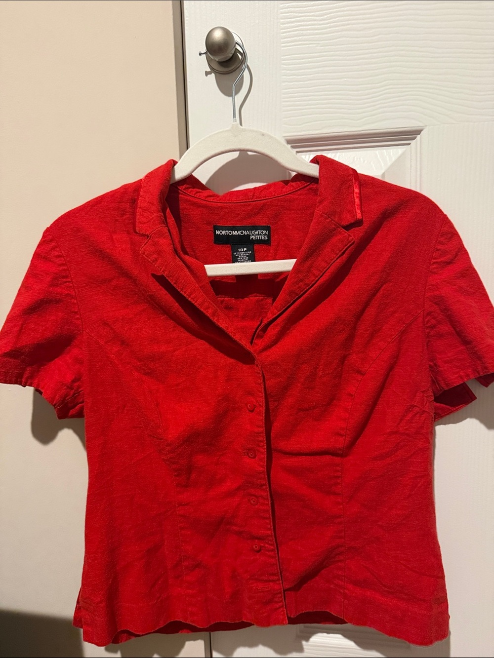 Vintage Norton McNaughton Petite Vibrant Red Short Sleeve Button-Down Shirt